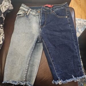 Two-toned skinny shorts